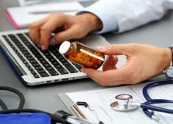 خدمات نسخ الکترونیک درمانی شرکت بیمه کارآفرین