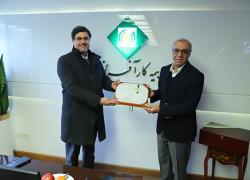 ارائه و خرید بیمه عمر اندوخته دار امید با سرمایه فوت پانصد میلیارد ریال در شرکت بیمه کارآفرین