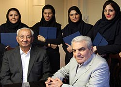 قدردانی از همکاران